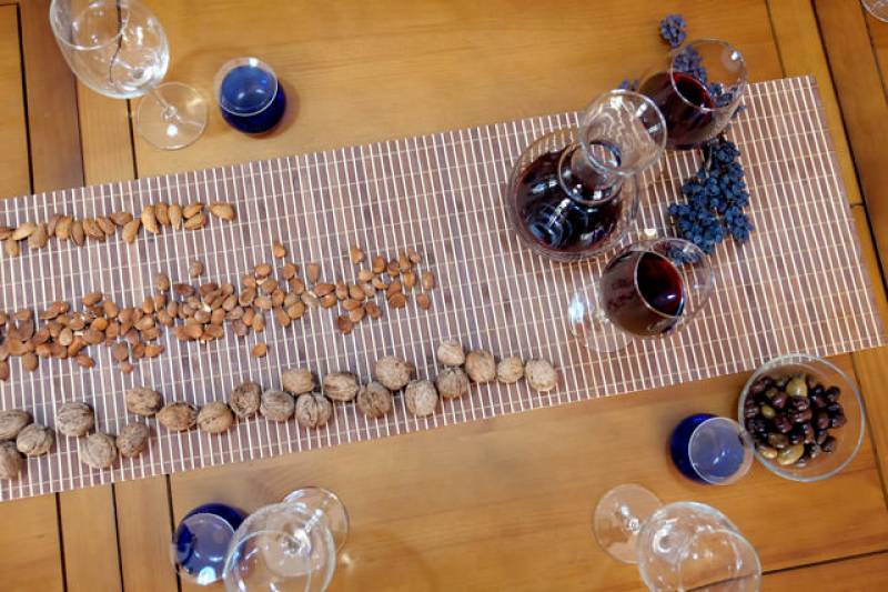 Affordable wine experiences, honey tastings, horse riding and more rural tourism in Bullas from Guatazales